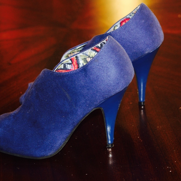 Christian Siriano blue Botties🔴 - Picture 3 of 4
